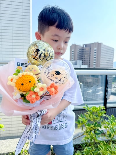 《可客製專屬名字》畢業手作針織花氣球 - 花束造型1