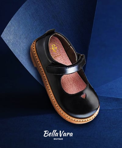 BellaVara英倫風全真皮款愛心簡約公主皮鞋-尊爵黑4