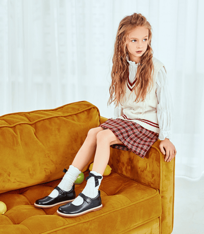 BellaVara英倫風全真皮款愛心簡約公主皮鞋-尊爵黑7