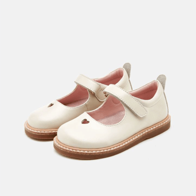 BellaVara英倫風全真皮款愛心簡約公主皮鞋-氣質奶茶1