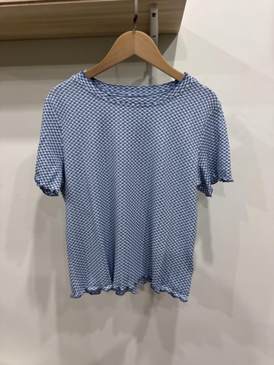 彈性小滾邊上衣5