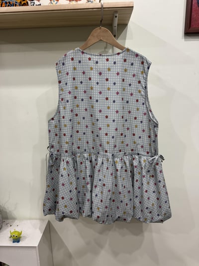小花排扣燈籠背心5