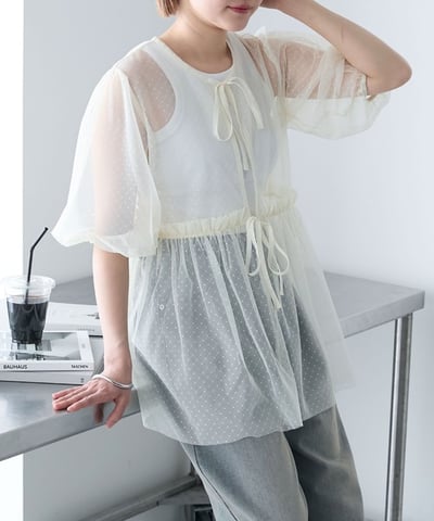 薄紗泡泡袖上衣1