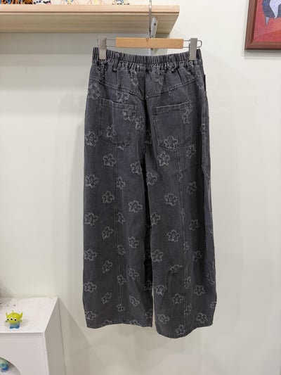 滿版花花彎刀牛仔褲2