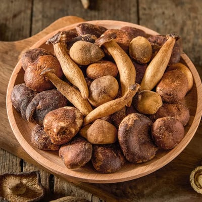 黑鬆露混合菌菇脆香菇鹿茸菇凍乾脆-一袋200g比買鮮菇還要划算！7