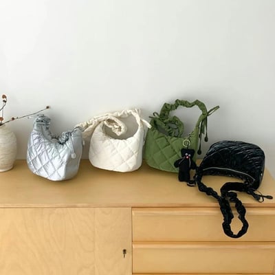 韓國TRO 人氣款雲耳枕壓綁繩肩背包9