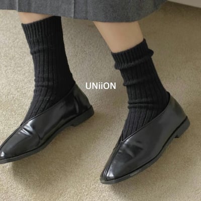 正韓UNI素色中筒襪1