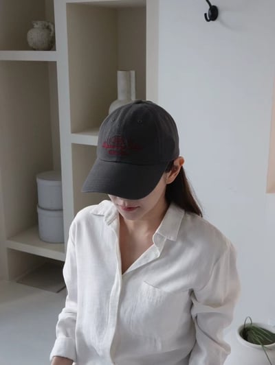 韓國UNI  USA刺繡復古暗色中性棒球帽5