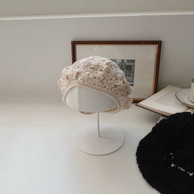 韓國UNI歐式蕾絲鏤空繡花平頂帽7