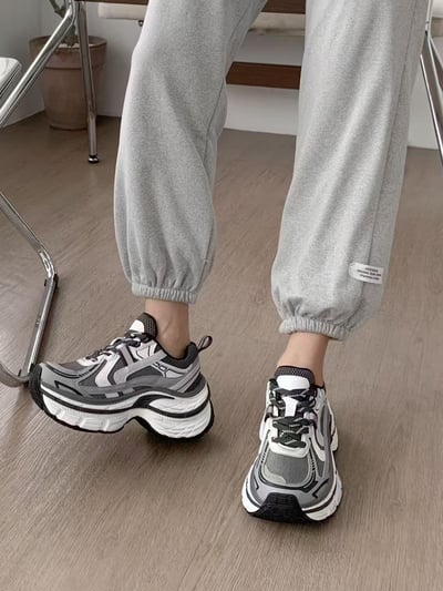 韓國 NAA 人氣六公分沙奇羊皮增高女老爹鞋9