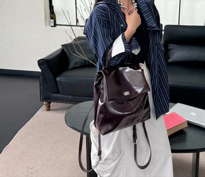 韓國TRO 復古油蠟軟皮手提後背包3