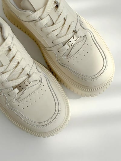 韓國NAA厚底松糕小白鞋9