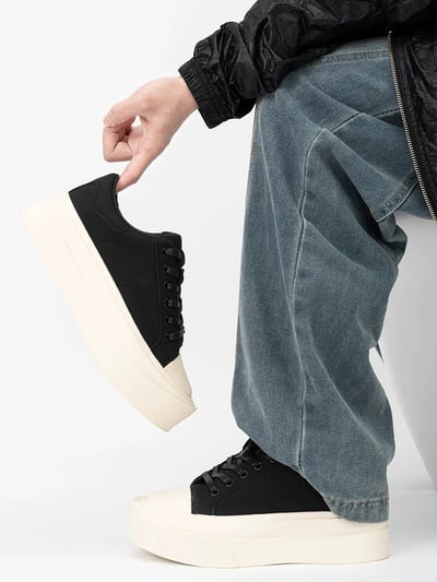 韓國 VBIN 四公分啞光厚底板鞋14