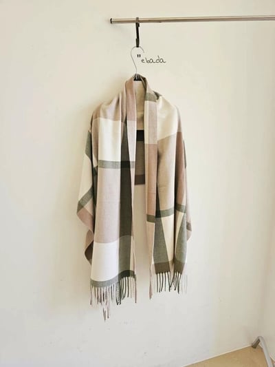 正韓EBA英倫格紋流蘇針織圍巾6