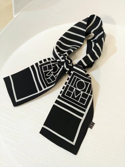 正韓百搭幾何絲巾(現貨)8