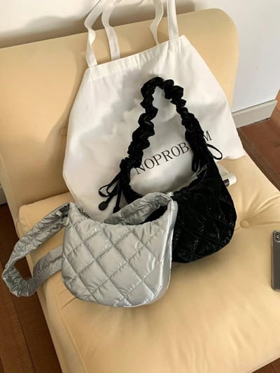 韓國TRO 人氣款雲耳枕壓綁繩肩背包2