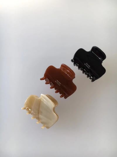 韓國NYU 牛奶糖迷你鯊魚夾2