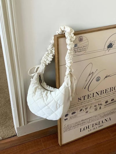 韓國TRO 人氣款雲耳枕壓綁繩肩背包4