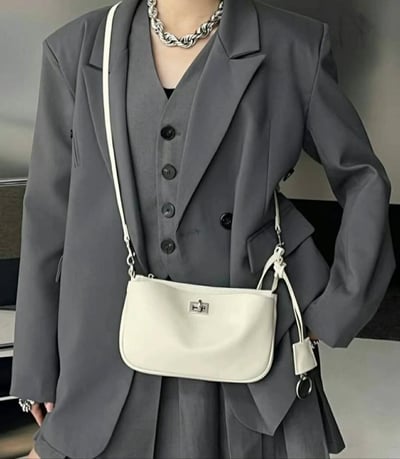 韓國TRO 高級感真皮凱莉鎖手提斜挎包1