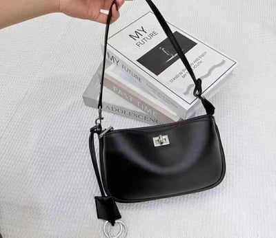 韓國TRO 高級感真皮凱莉鎖手提斜挎包5