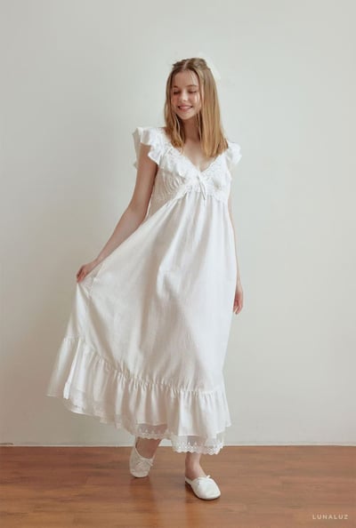 韓國 LUNA 法式浪漫蕾絲深V長裙洋裝睡衣3