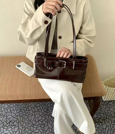 韓國TRO 高級感皮帶扣機車肩背包7