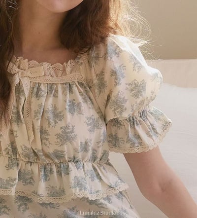 韓國 LUNA 歐風浪漫壓花公主袖長裙洋裝睡衣8