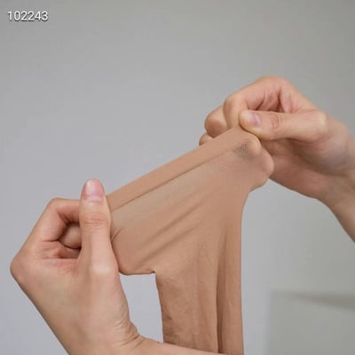 韓國 LEG 高爾夫抗UV防紫外線薄透內搭上衣5