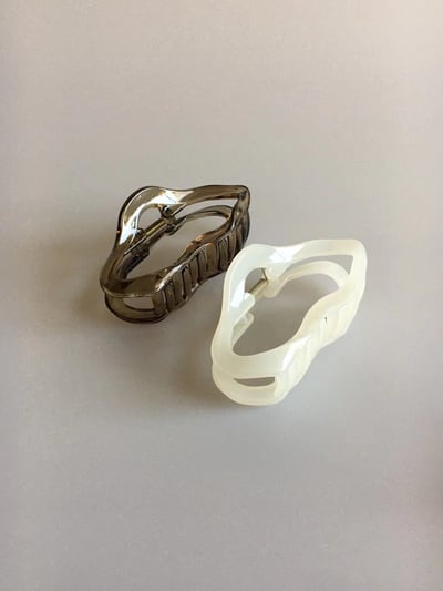 韓國NYU 法式浪漫鏤空雲朵鯊魚抓夾8