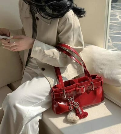 韓國TRO 高級感皮帶扣機車肩背包1