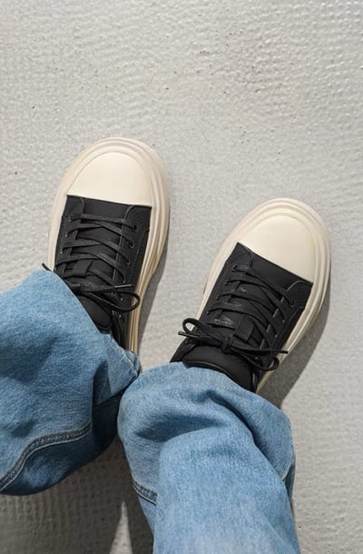 韓國 VBIN 四公分啞光厚底板鞋3