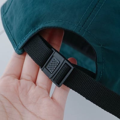 韓國UNI  聖莫尼卡中性復古五分割老帽9