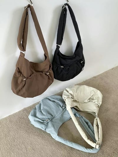 韓國TRO 人氣尼龍帆布雲朵抽繩肩背斜挎包2