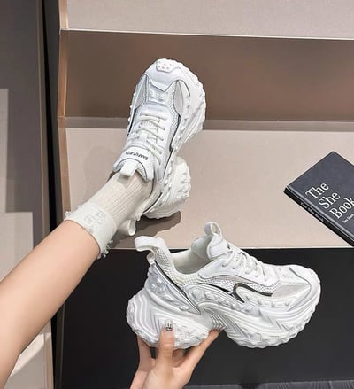 韓國 VBIN 2.0 鱷胎坦克老爹鞋 (女)12