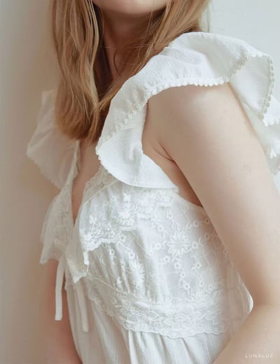 韓國 LUNA 法式浪漫蕾絲深V長裙洋裝睡衣7