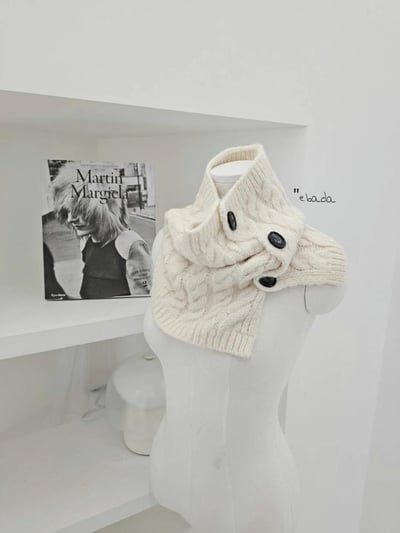 正韓EBA純色麻花鈕扣圍脖 ( 15%羊毛 )13