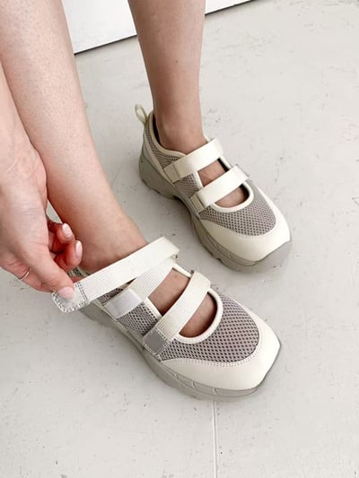 韓國 NAA 真皮兔兔洞洞休閒運動女鞋8