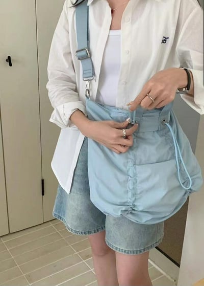 韓國TRO人氣休閒通勤抽繩手拿側背托特包3