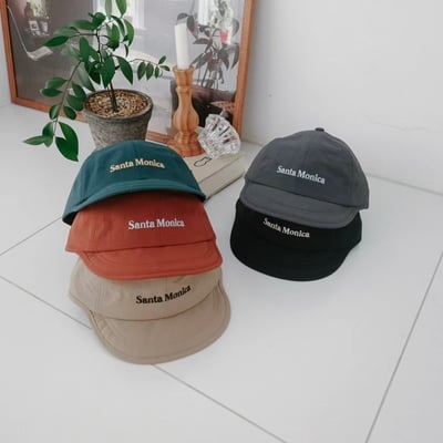 韓國UNI  聖莫尼卡中性復古五分割老帽2