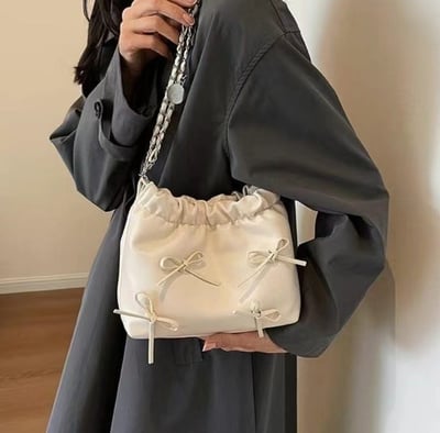 韓國TRO 高級感熟女蝴蝶結收口水桶包8