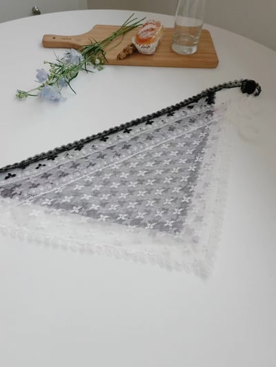 韓國 UNI 薄紗蕾絲小花綁帶頭巾絲巾6