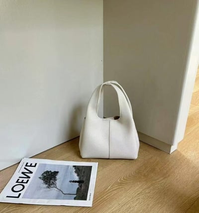 韓國TRO 初春糖果純色法式手提斜挎包9