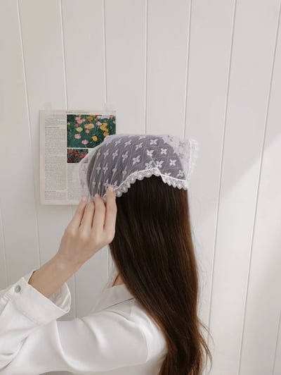 韓國 UNI 薄紗蕾絲小花綁帶頭巾絲巾4