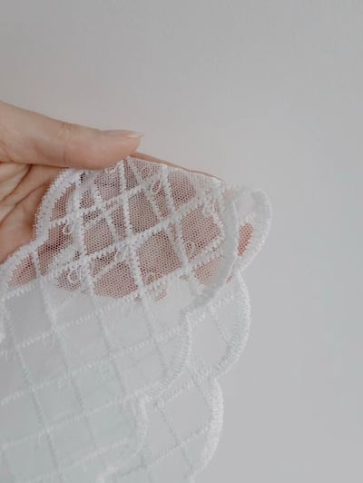 韓國 UNI 薄紗蕾絲格紋小花綁帶頭飾絲帶7