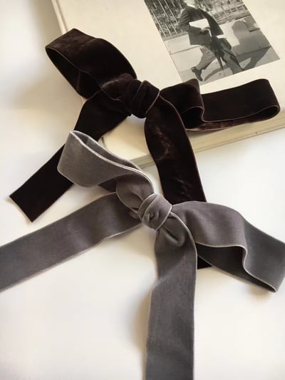 韓國髮飾NYU 浪漫法式慵懶短絲絨垂墜髮夾2