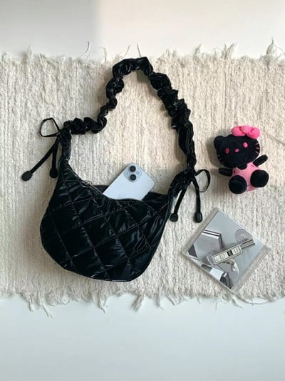 韓國TRO 人氣款雲耳枕壓綁繩肩背包5