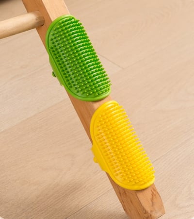 貓咪蹭癢按摩梳｜多功能貓毛梳 洗澡刷 梳毛按摩器 貓抓板 寵物舒壓玩具
