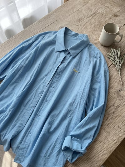 英文刺繡輕柔襯衫3