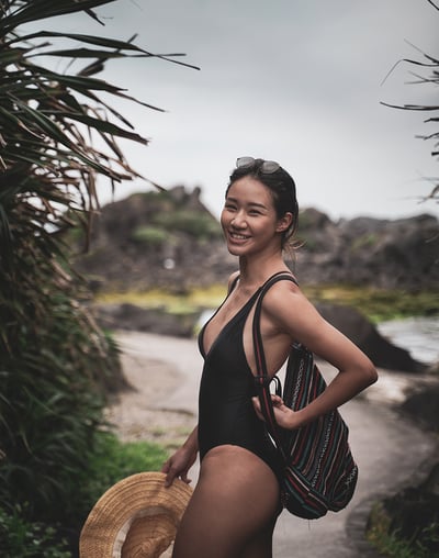 Haolang 經典黑微辣連身泳衣3