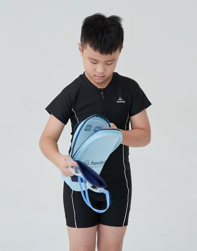 Haolang 經典黑連身四角泳衣/不分男女6
